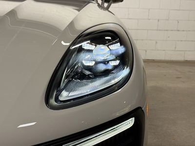 2026 Porsche Macan - Photo 10