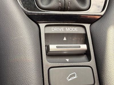 2025 Honda HR-V LX - Photo 19