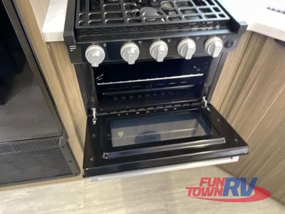 2025 Forest River RV Wildwood X-Lite - Photo 24