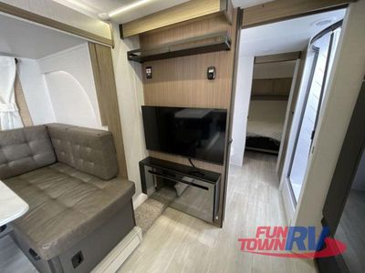 2025 Forest River RV Wildwood X-Lite - Photo 29