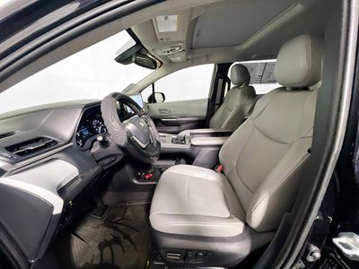 2025 Toyota Sienna - Photo 12