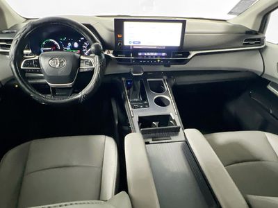 2025 Toyota Sienna - Photo 26
