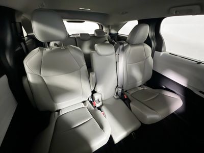2025 Toyota Sienna - Photo 29