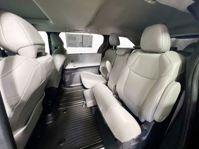 2025 Toyota Sienna - Photo 25