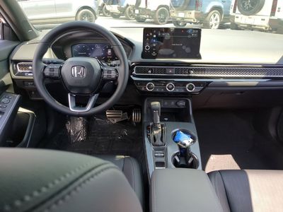 2026 Honda Civic Hybrid - Photo 17