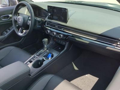 2026 Honda Civic Hybrid - Photo 15