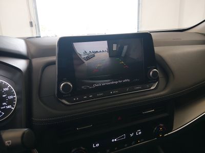 2025 Nissan Rogue — photo 16 view