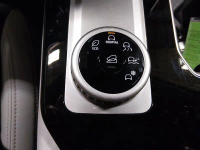 2025 Mitsubishi Outlander - Photo 21
