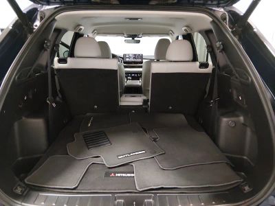 2025 Mitsubishi Outlander - Photo 11