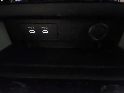 2025 Mitsubishi Outlander - Photo 18