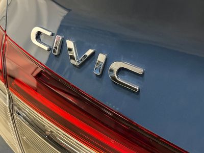2026 Honda Civic Sedan Hybrid - Photo 9