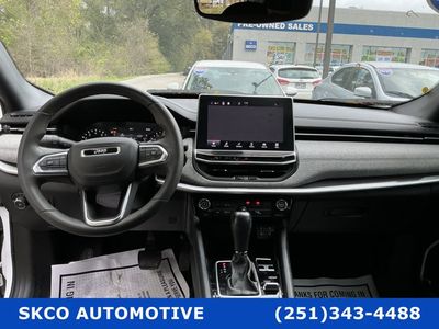 2023 Jeep Compass — detail view