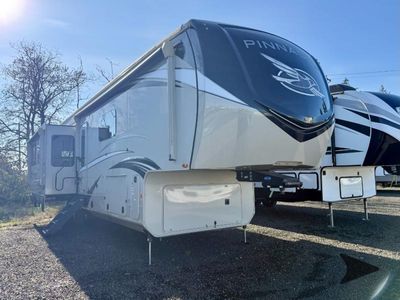 2021 Jayco Pinnacle - Photo 1