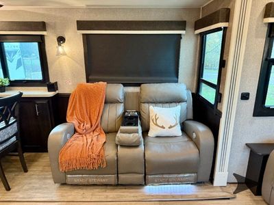 2021 Jayco Pinnacle - Photo 18