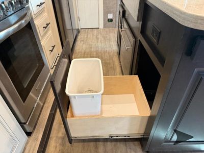 2021 Jayco Pinnacle - Photo 35