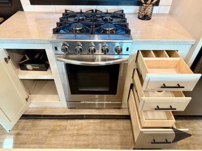 2021 Jayco Pinnacle - Photo 31