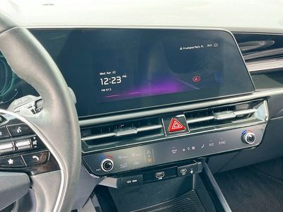 2023 Kia Niro — photo 15 view
