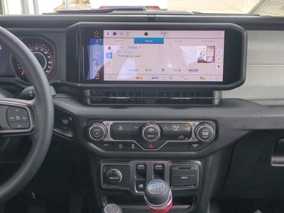2026 Jeep Wrangler — photo 20 view