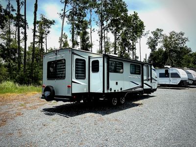 2022 Forest River Cherokee Alpha Wolf - Photo 2