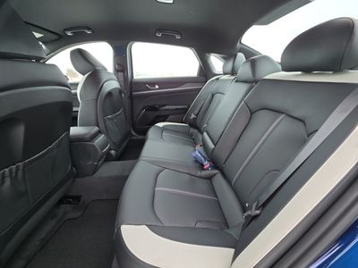 2026 Kia K5 — photo 7 view