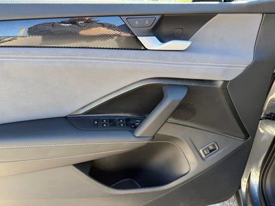 2026 Volkswagen Tiguan — photo 12 view