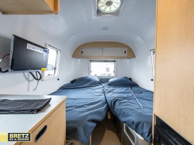 2026 Airstream World Traveler - Photo 16