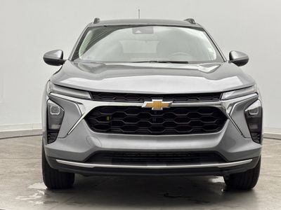 2025 Chevrolet Trax - Photo 2