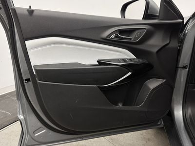 2025 Chevrolet Trax - Photo 9