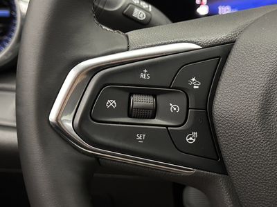 2025 Chevrolet Trax - Photo 17