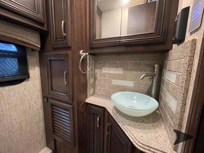 2019 Newmar Ventana LE - Photo 25