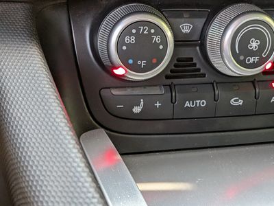 2011 Audi TT — photo 27 view