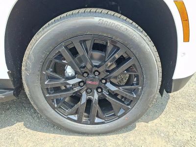 2026 GMC Yukon — detail view