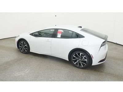2026 Toyota Prius Plug-In Hybrid - Photo 4