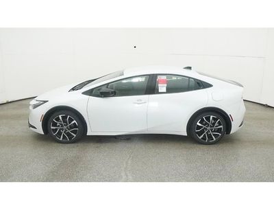 2026 Toyota Prius Plug-In Hybrid - Photo 3
