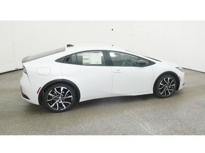 2026 Toyota Prius Plug-In Hybrid - Photo 10