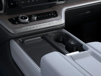 2026 Ford Expedition - Photo 15