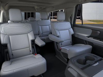 2026 Ford Expedition - Photo 11