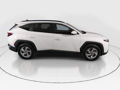 2024 Hyundai Tucson — photo 8 view