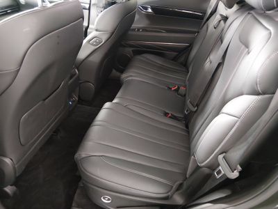 2025 Genesis GV80 - Photo 21