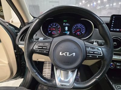 2023 Kia Stinger - Photo 18