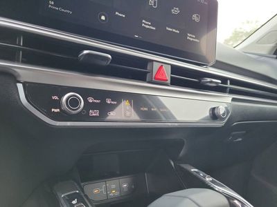 2026 Kia Sorento — photo 17 view