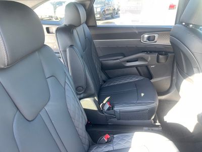 2026 Kia Sorento Hybrid — photo 14 view