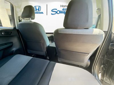 2015 Toyota RAV4 - Photo 28