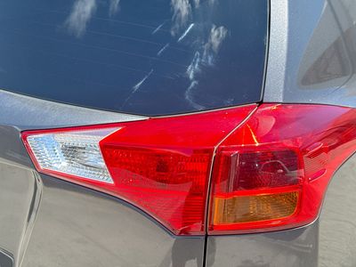 2015 Toyota RAV4 - Photo 26