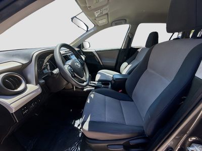 2015 Toyota RAV4 - Photo 18