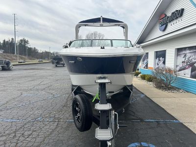 2025 Chaparral 247 SSX - Photo 3