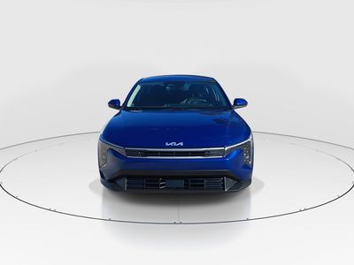 2025 Kia K4 - Photo 2