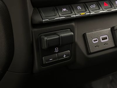 2025 Chevrolet Silverado 1500 - Photo 13