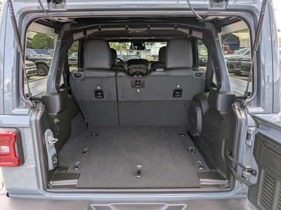 2026 Jeep Wrangler - Photo 12