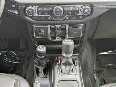 2026 Jeep Wrangler - Photo 19